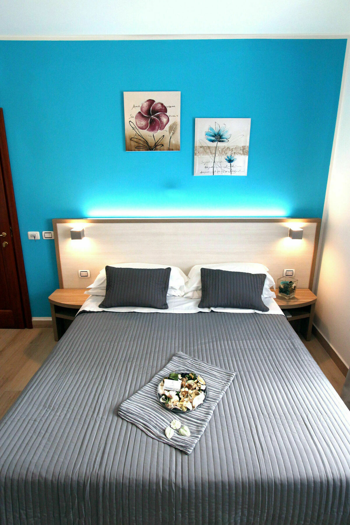 Bed and Breakfast La Casa Felice A San Pietro Rom Exterior foto