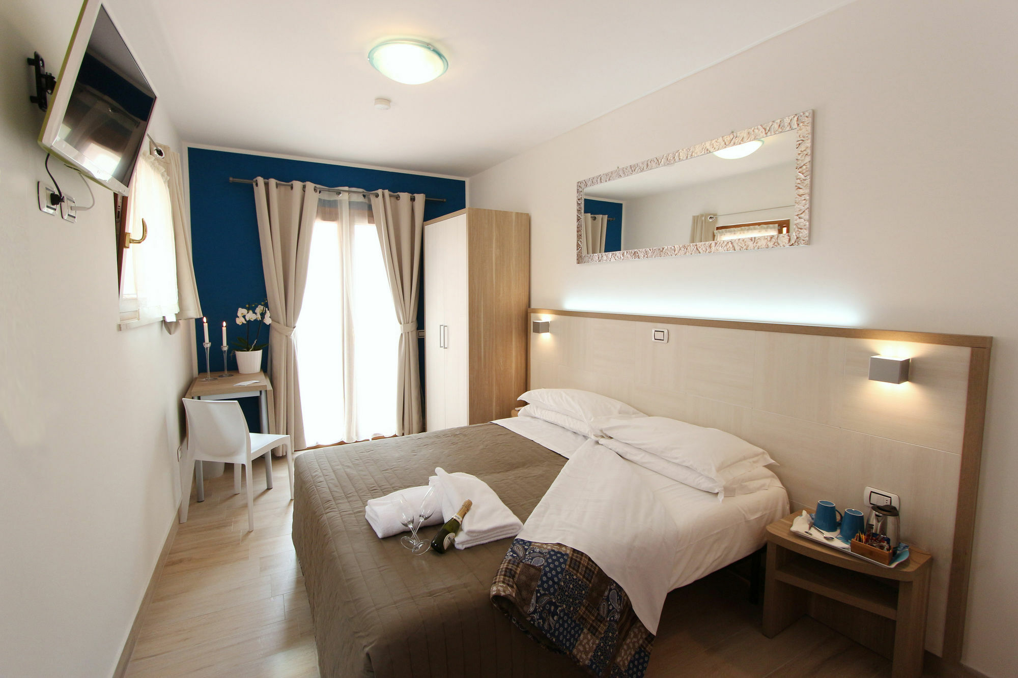 Bed and Breakfast La Casa Felice A San Pietro Rom Exterior foto
